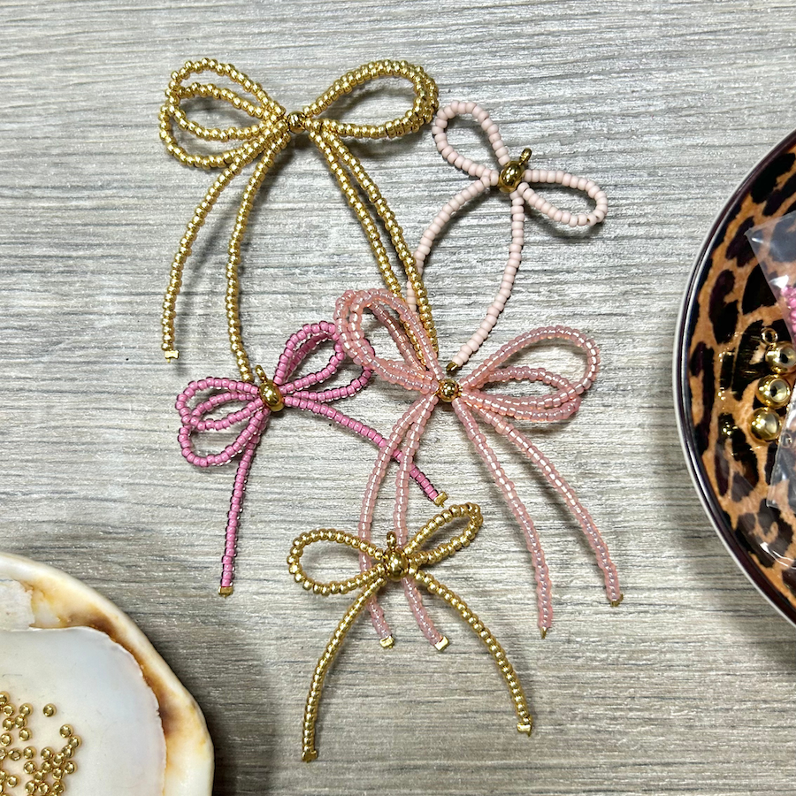 DIY | Strikjes van kralen