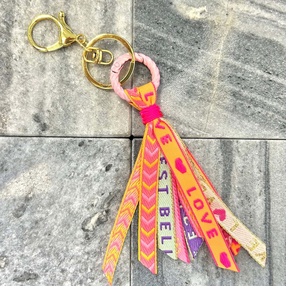 DIY | Sleutelhanger met lintjes