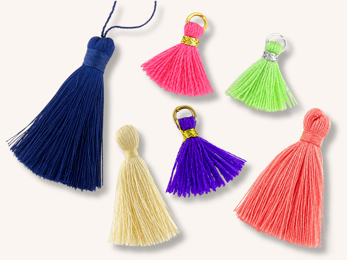 Kwastjes om zelf sieraden mee af te maken
