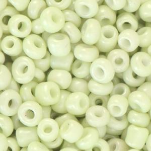 Tender green rocailles 4mm - #20-Kraaltjes van Renate