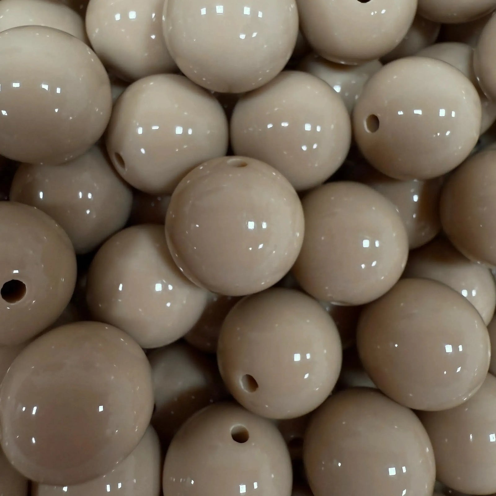 Acryl Kraal Rond Latte Beige 18mm - per stuk-Kralen-Kraaltjes van Renate