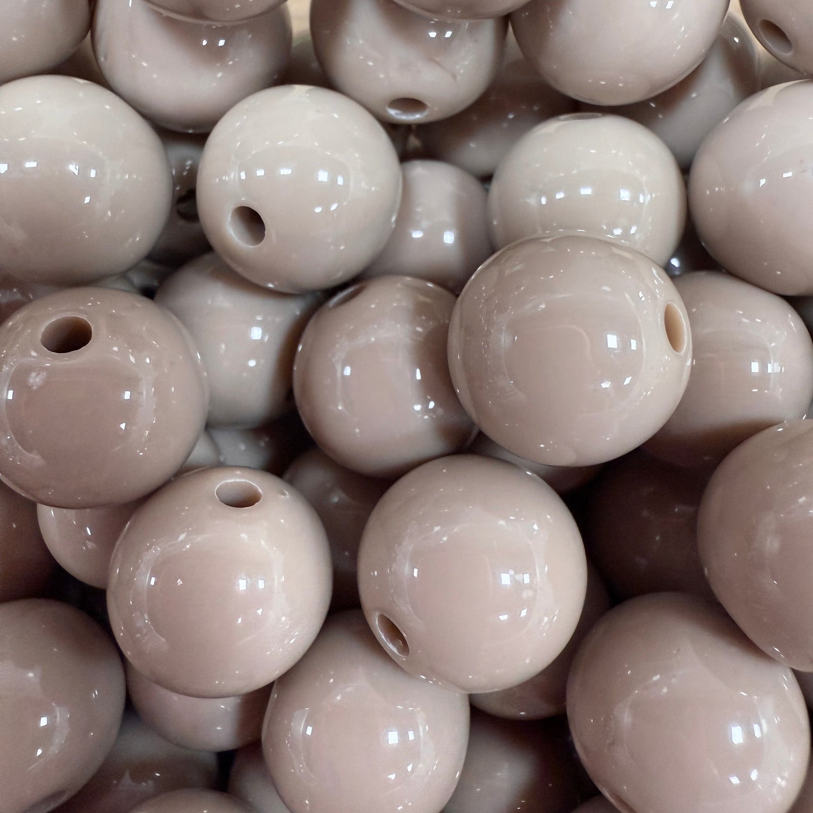 Acryl Kraal Rond Taupe 14mm - per stuk-Kralen-Kraaltjes van Renate