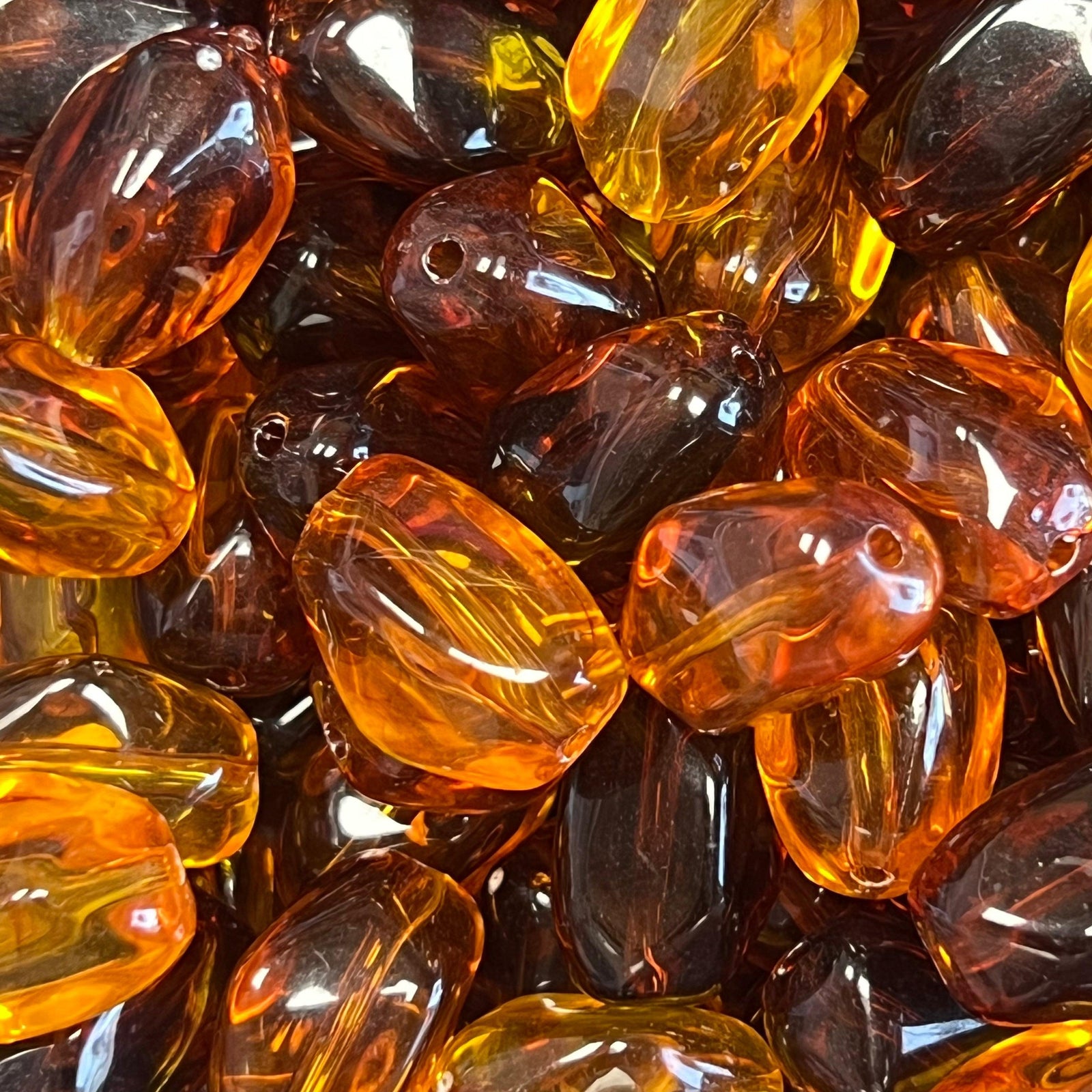 Acryl Kralen Nugget Cognac 21mm - per stuk-Kralen-Kraaltjes van Renate