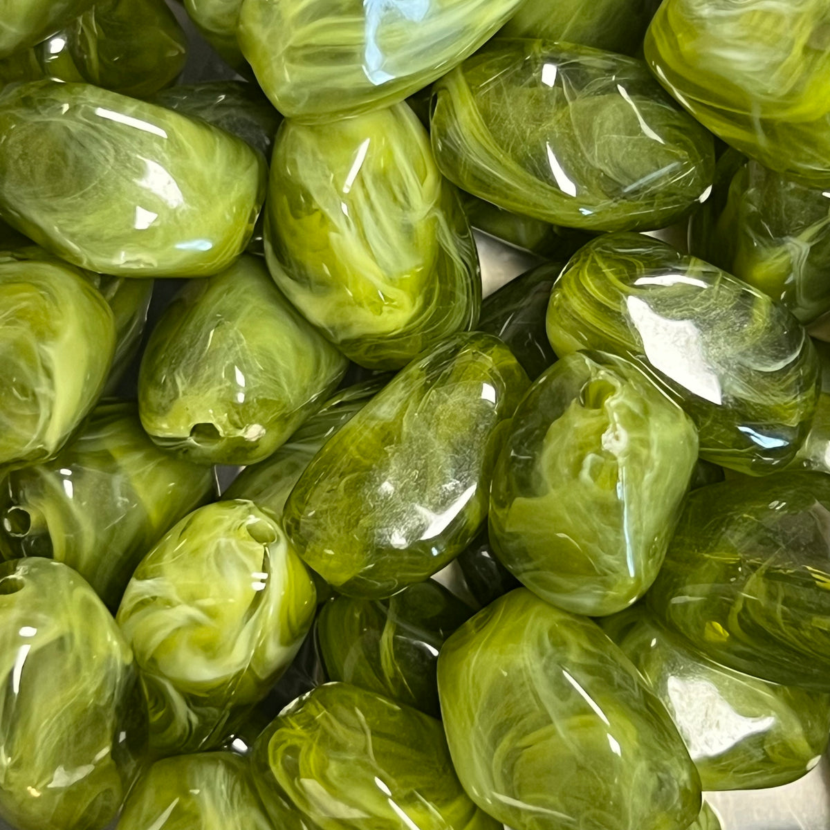 Acryl Kralen Nugget Groen 21mm - per stuk-Kralen-Kraaltjes van Renate