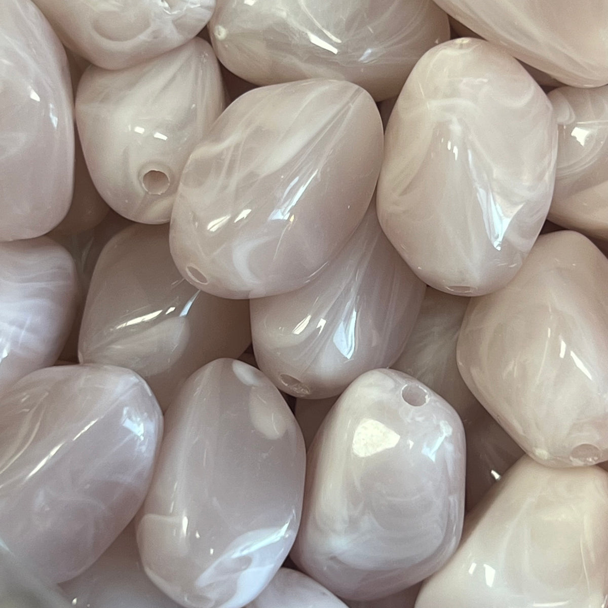 Acryl Kralen Nugget Lichtroze 21mm - per stuk-Kralen-Kraaltjes van Renate