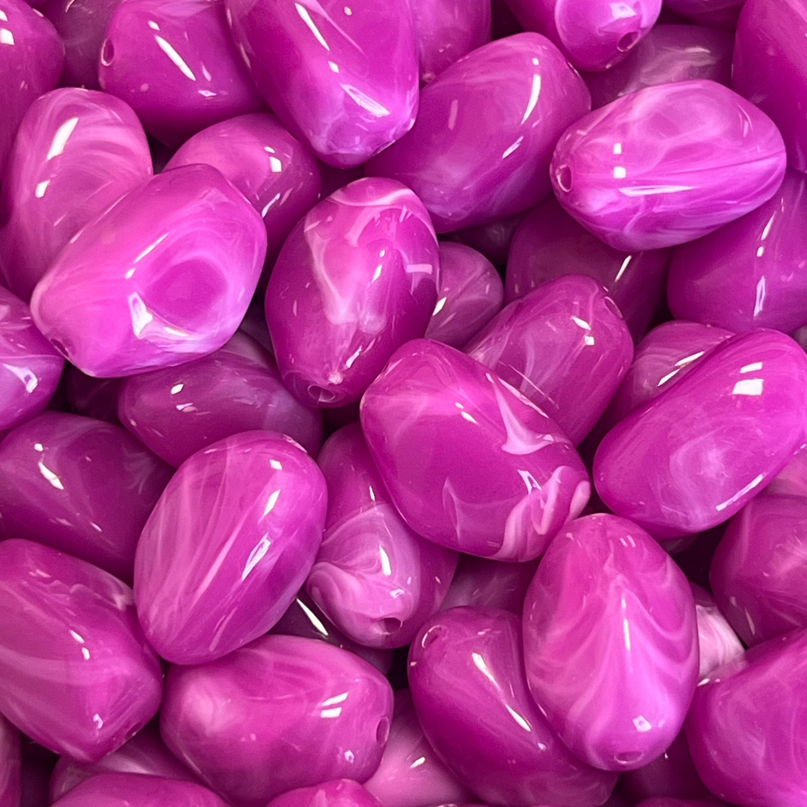 Acryl Kralen Nugget Orchidee 21mm - per stuk-Kralen-Kraaltjes van Renate