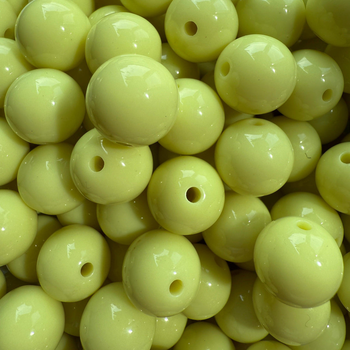 Acryl kraal opaque 13mm Butter yellow- per stuk-Kralen-Kraaltjes van Renate