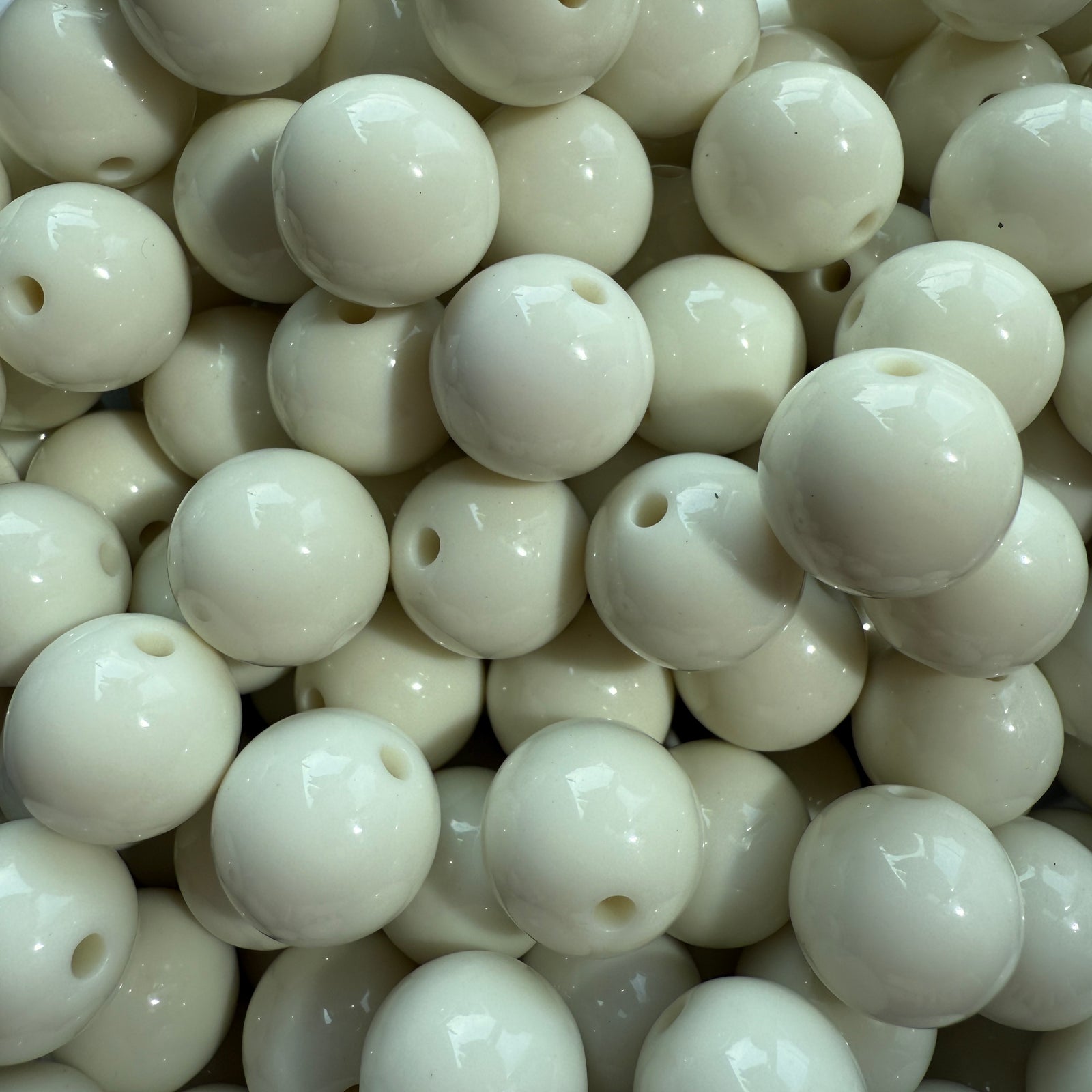 Acryl kraal opaque 13mm Off White - per stuk-Kralen-Kraaltjes van Renate