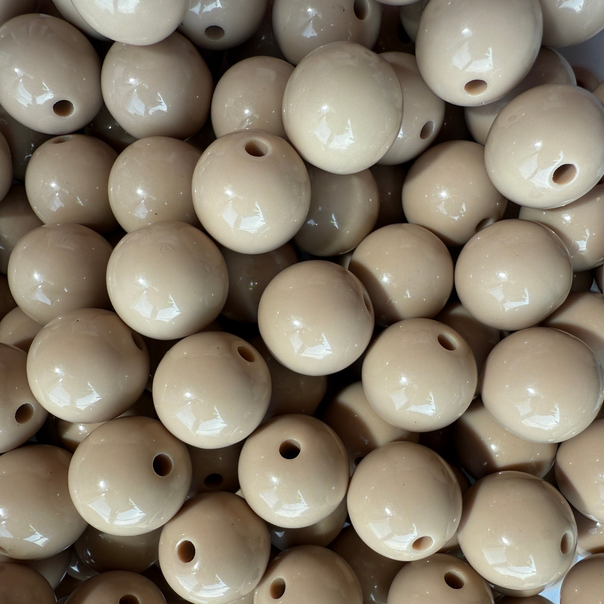 Acryl kraal opaque 13mm Taupe - per stuk-Kralen-Kraaltjes van Renate