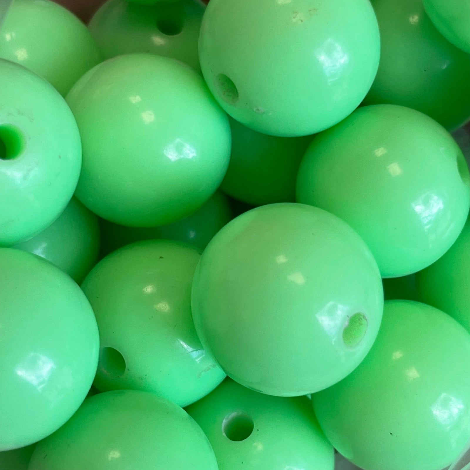 Acryl kraal opaque 18mm Licht Fluor Groen - per stuk-Kralen-Kraaltjes van Renate