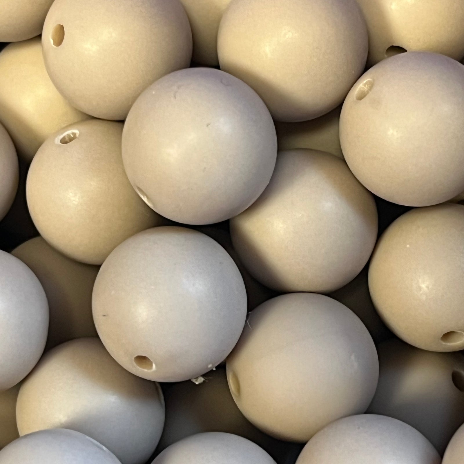 Acryl kraal rond Mat Beige 14mm - per stuk-Kralen-Kraaltjes van Renate