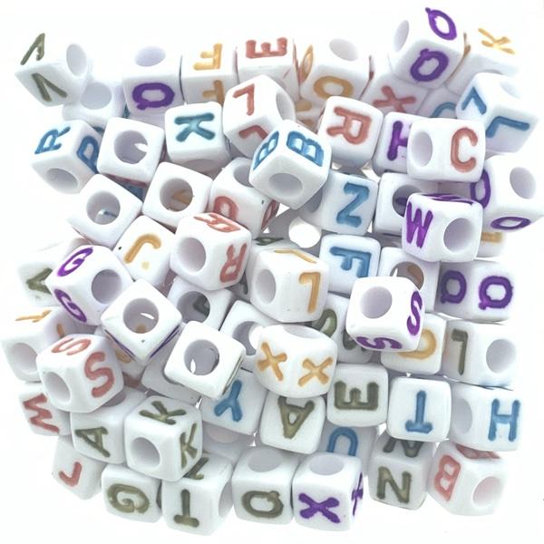 Acryl letterkralen vierkant wit-multi colour 7mm - 100 stuks-Kraaltjes van Renate