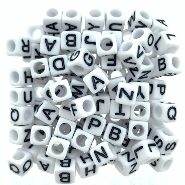 Acryl letterkralen vierkant wit-zwart 7mm - 100 stuks-Kraaltjes van Renate