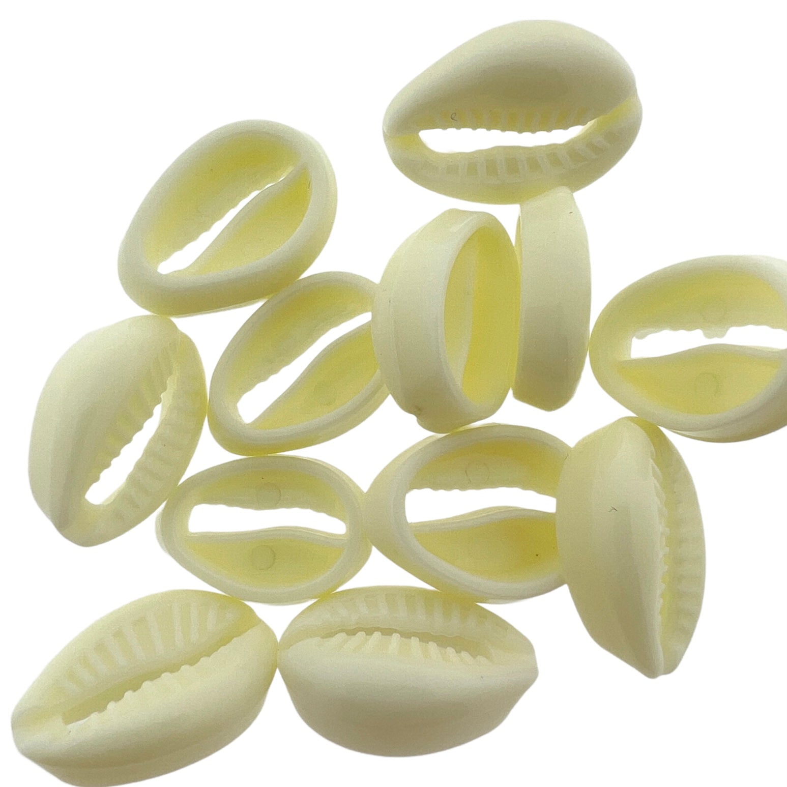 Acryl schelpen wit 17x12x6mm- 12 stuks-Kralen-Kraaltjes van Renate