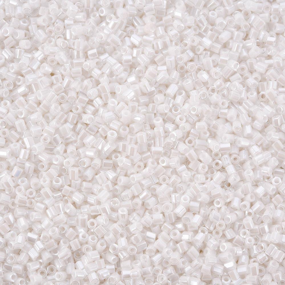 Bugle kralen white AB glas 2,5mm- per 10 gram-Kralen-Kraaltjes van Renate