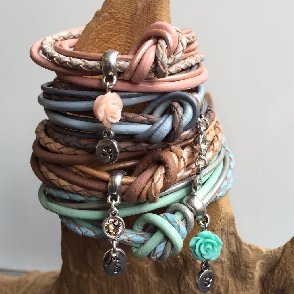 DIY Driedubbele armband leer-Kraaltjes van Renate