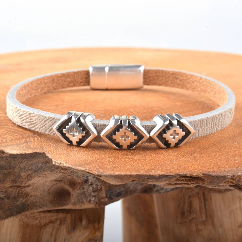 DIY leer armband triple boho-Kraaltjes van Renate