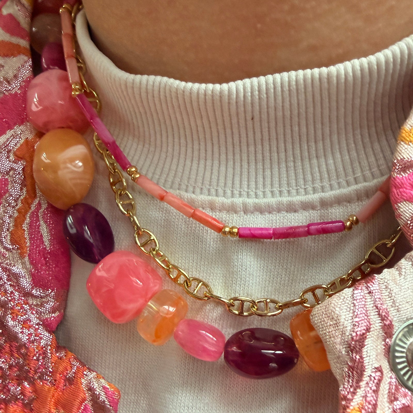 DIY_Inspiratie_ketting_Mixed_acryl_-_Kraaltjes_van_Renate