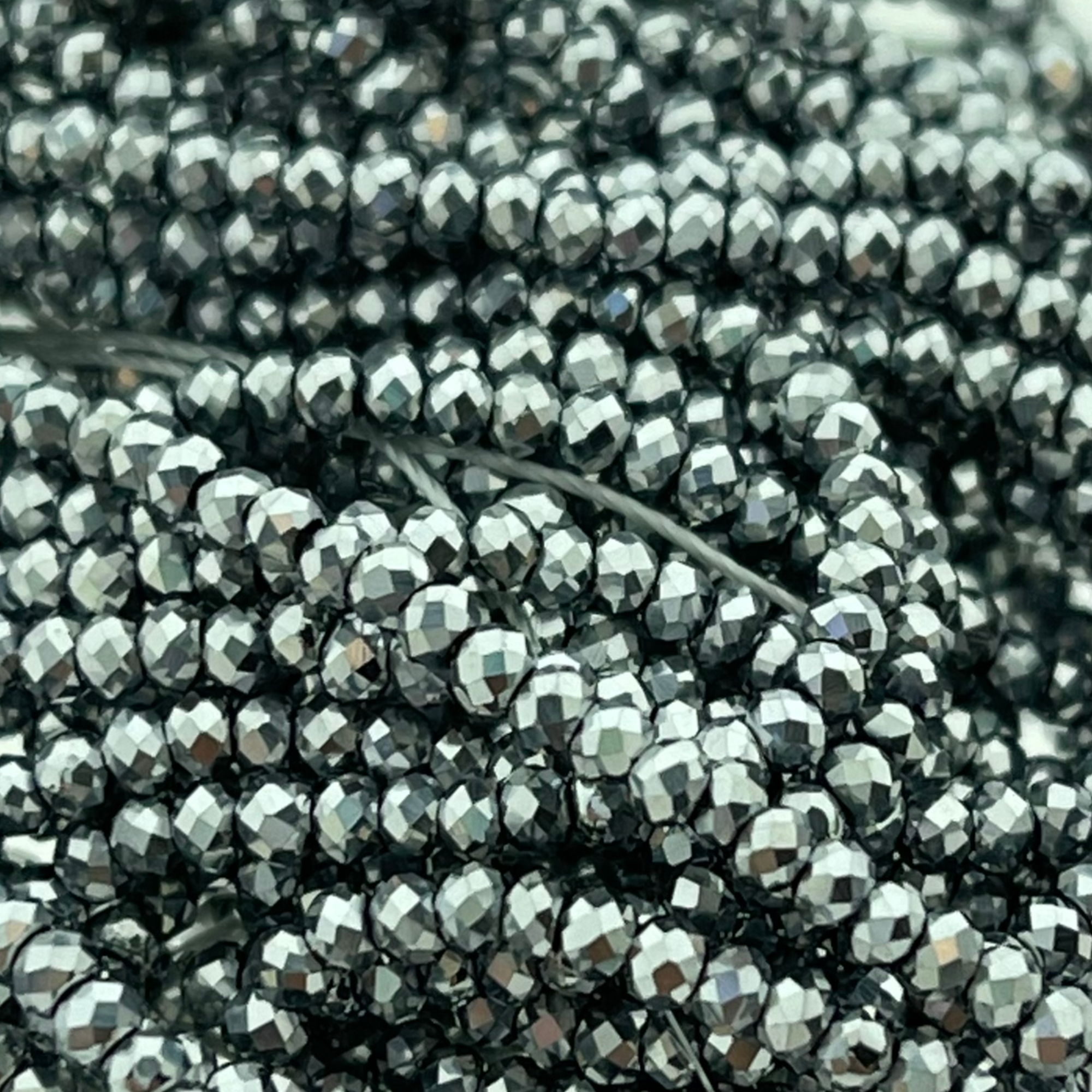 Facet rondel zilver metallic 2x1.5mm - ±235 stuks-Kraaltjes van Renate