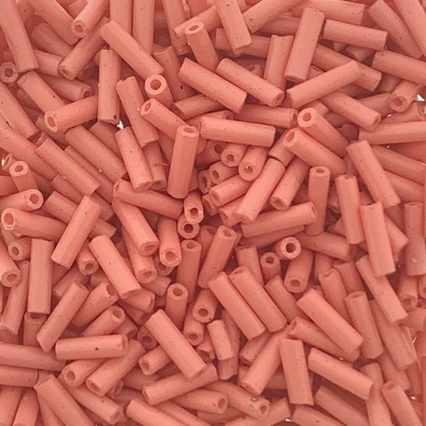 Glaskralen Bugle Opaque Light Coral 6x1.5mm - 20 gram-Kraaltjes van Renate