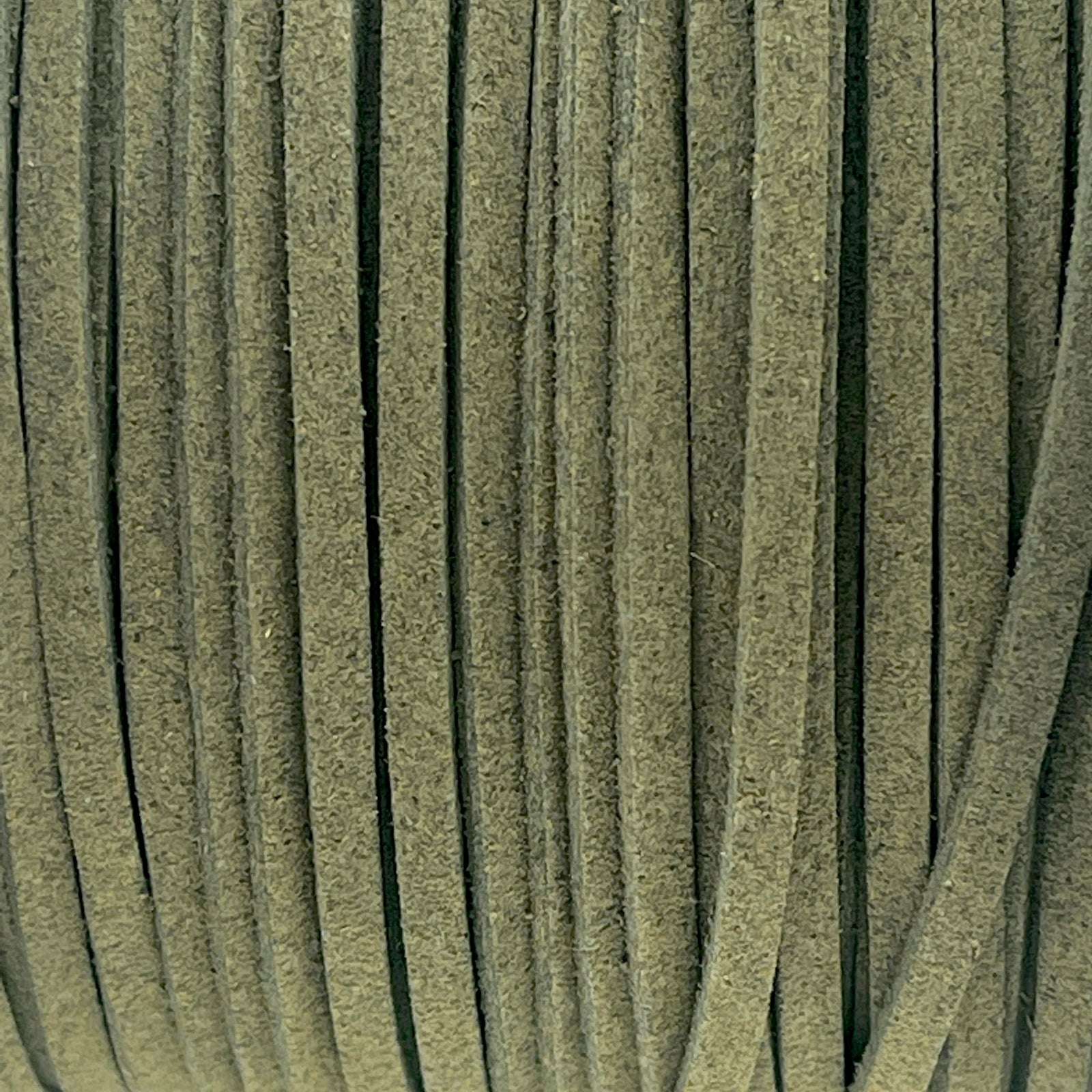 Imitatie suede army green 3x1,5mm - 2 meter-koord-Kraaltjes van Renate