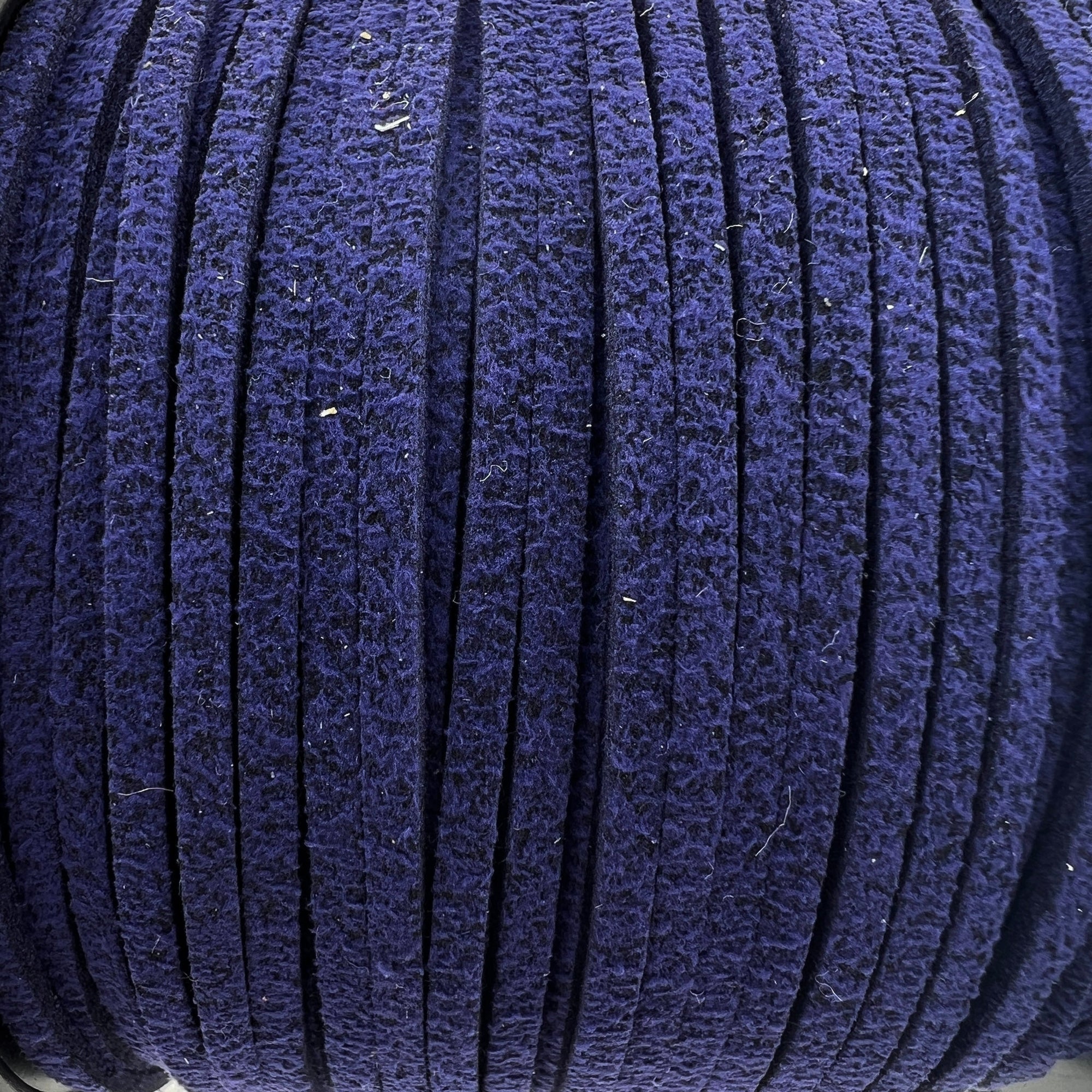 Imitatie suede donkerblauw 3x1,5mm - 2 meter-koord-Kraaltjes van Renate
