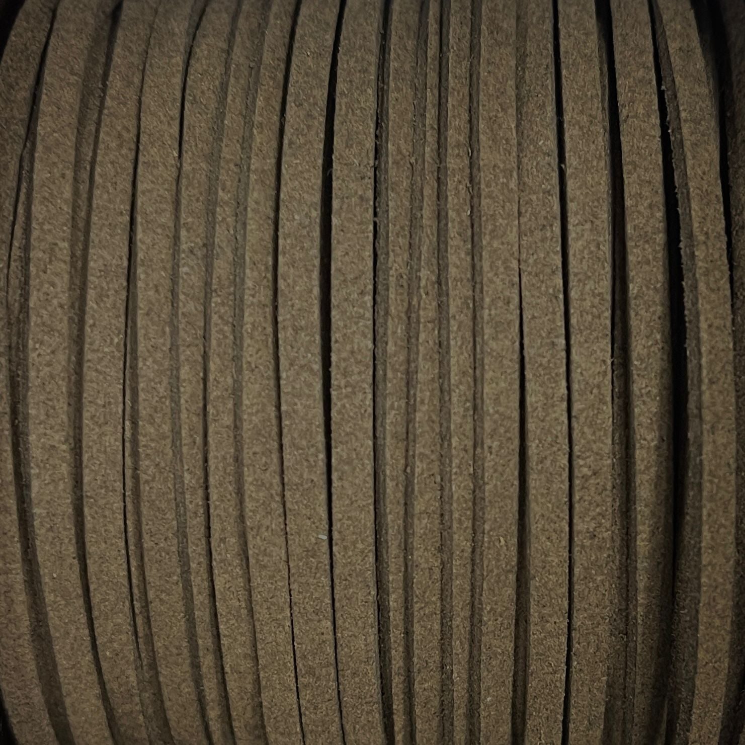 Imitatie suede grijs donkergroen 3x1,5mm - 2 meter-koord-Kraaltjes van Renate