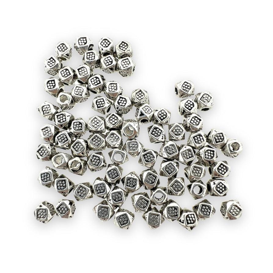 Kralen hexagon zilver 3x3,5mm- per 25-onderdelen-Kraaltjes van Renate
