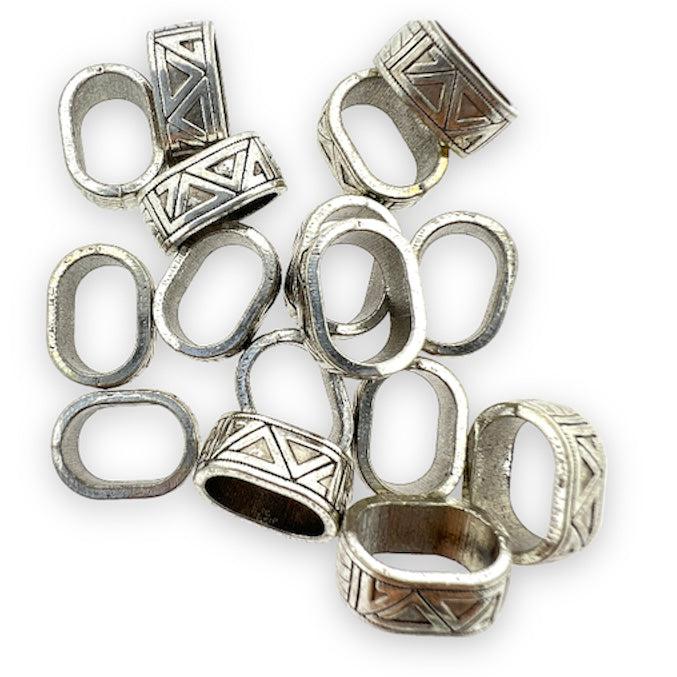 Leerschuiver motief driehoek zilver 13x10mm-onderdelen-Kraaltjes van Renate