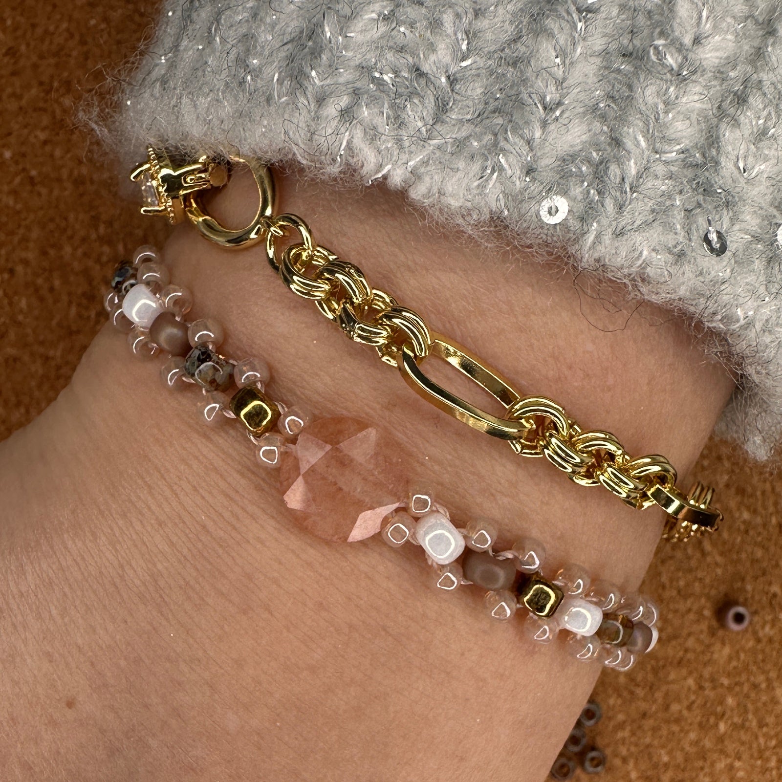 Messing_sieraden_met_rocailles