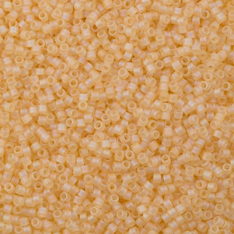 Miyuki Delica 11/0 DB-1287 Transparant matte crystal ivory luster - 4 gram-Kralen-Kraaltjes van Renate