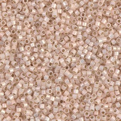 Miyuki Delica DB-1452 Silverlined pale peach opal 11/0 - 4 gram-Kralen-Kraaltjes van Renate