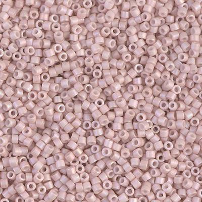 Miyuki Delica DB-1525 Mat opaque pink champagne AB 11/0 - 4 gram-Kralen-Kraaltjes van Renate