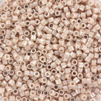 Miyuki Delica DB-1535 Opaque pink champagne ceylon 11/0 - 4 gram-Kralen-Kraaltjes van Renate