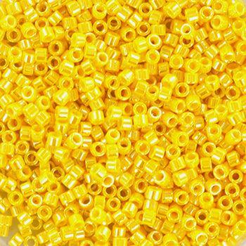 Miyuki Delica DB-1562 opaque luster canary 11/0 - 4 gram-Kralen-Kraaltjes van Renate