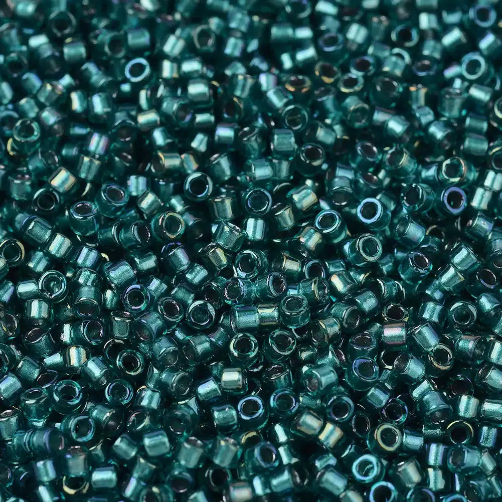 Miyuki Delica 11/0 DB-1769 Transparent Sparkling Aqua Green Lined Teal AB - 4 gram-Kralen-Kraaltjes van Renate