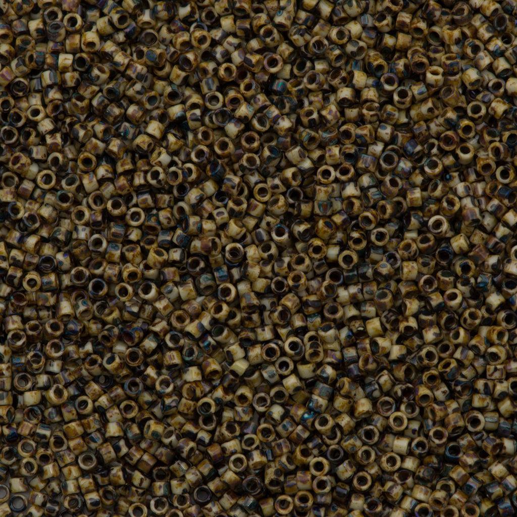 Miyuki Delica DB-2267 Picasso brown tan matte 11/0 - 4 gram-Kralen-Kraaltjes van Renate