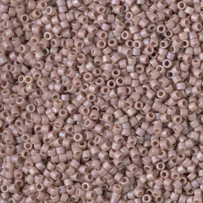Miyuki Delica DB-2305 Frosted opaque glaze lavender 11/0 - 4 gram-Kralen-Kraaltjes van Renate