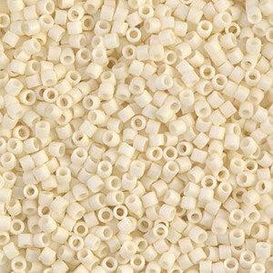 Miyuki Delica DB-352 Cream Matte 11/0 - 4 gram-Kralen-Kraaltjes van Renate