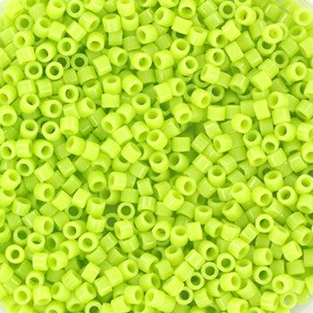 Miyuki Delica DB-733 Opaque chartreuse 11/0 - 4 gram-Kralen-Kraaltjes van Renate