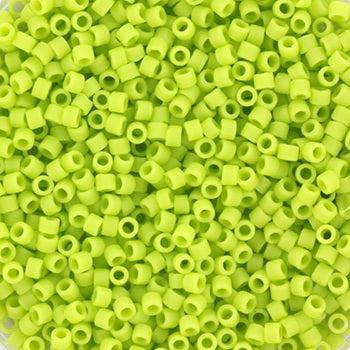 Miyuki Delica DB-763 opaque matte chartreuse 11/0 - 4 gram-Kralen-Kraaltjes van Renate