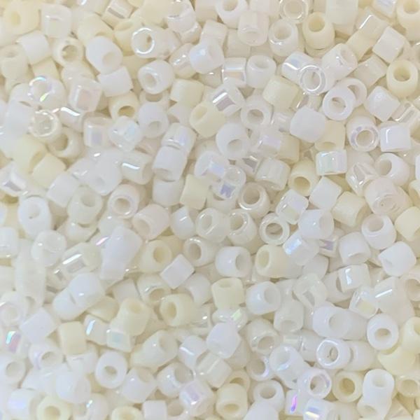 Miyuki Delica Mix Shiny Beige 11/0 - 4gr-Kraaltjes van Renate