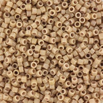 Miyuki Delica DB-2105 Duracoat Opaque Dyed Beige 11/0 - 4 gram-Kralen-Kraaltjes van Renate