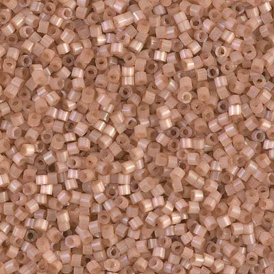 Miyuki Delica DB1803 Dyed Cinnamon Silk Satin 11/0 - 4 gram-Kralen-Kraaltjes van Renate