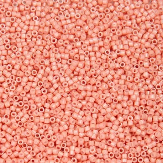 Miyuki Delica DB-207-1 Opaque Peach Luster 11/0 - 4 gram-Kralen-Kraaltjes van Renate