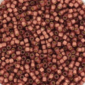 Miyuki Delica DB-2179 Duracoat semi frosted silverlined dyed magenta 11/0 - 4 gram-Kralen-Kraaltjes van Renate