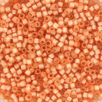 Miyuki Delica DB-622 silverlined dyed peach alabaster 11/0 - 4 gram-Kralen-Kraaltjes van Renate