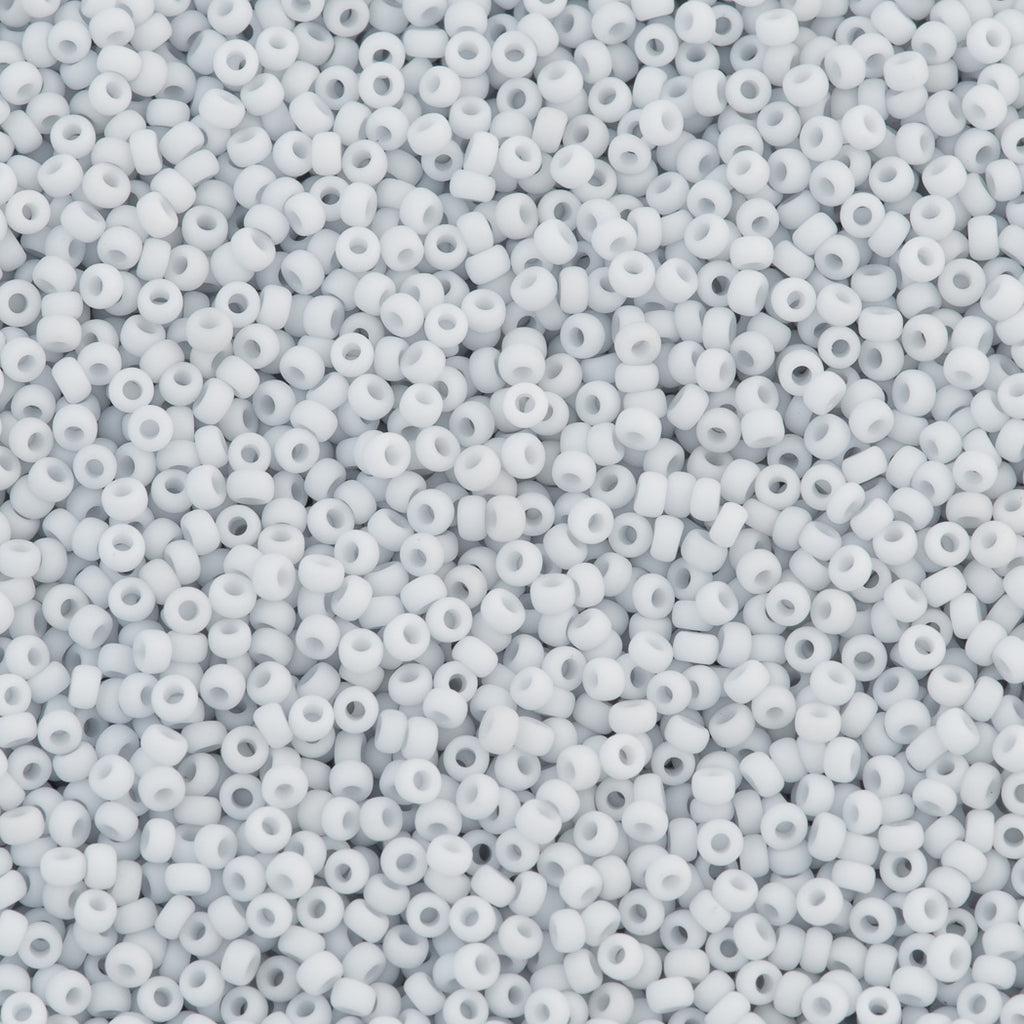 Miyuki rocailles 11/0 (2mm) Opaque matte light pale grey 11-2026-Kralen-Kraaltjes van Renate