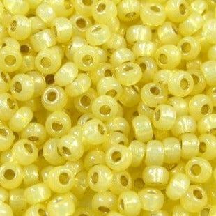 Miyuki rocailles 6/0 (4mm) Duracoat silverlined dyed yellow 6-4236-Kralen-Kraaltjes van Renate