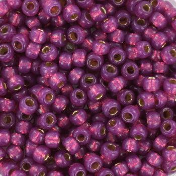 Miyuki rocailles 6/0 (4mm) Duracoat silverlined dyed peony pink 6-4247-Kralen-Kraaltjes van Renate